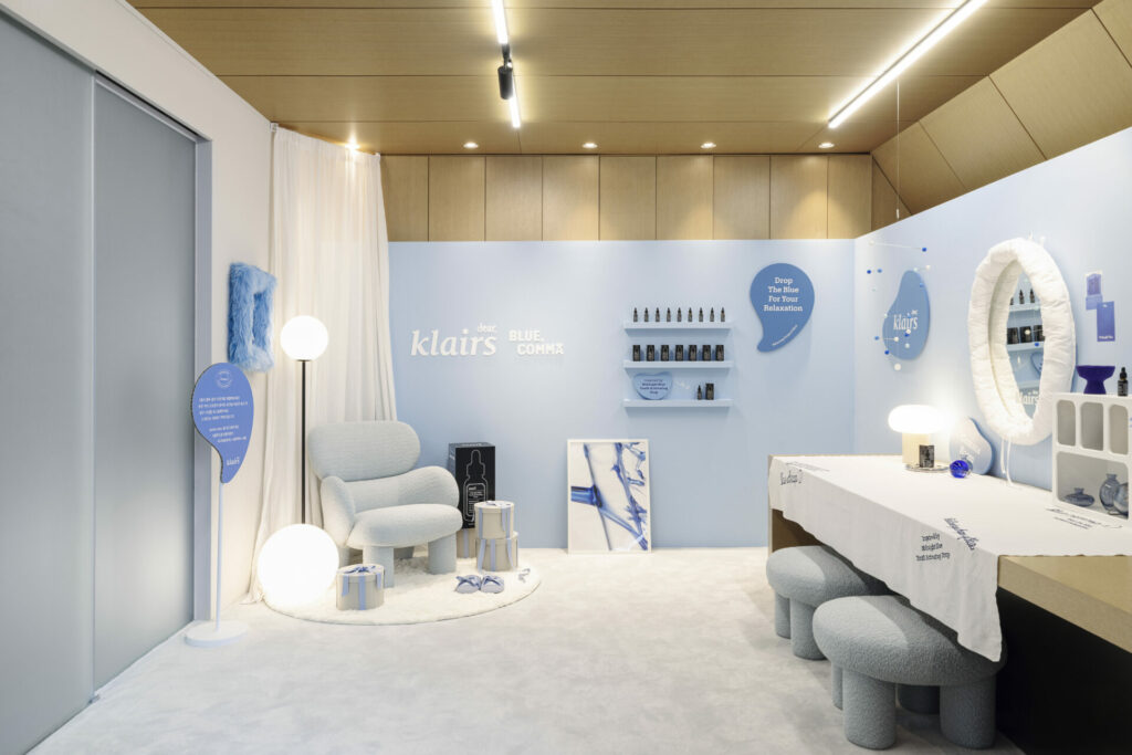 Trendy Photo Zone at the Comma Lounge on the third floor of Klairs Seoul, perfect for capturing stylish photos.